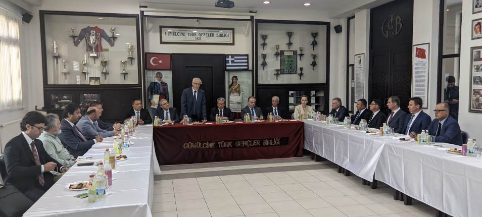 Türkiye Dışişleri Bakan Yardımcısı Ahmet Yıldız Danışma Kurulu üyeleriyle bir araya geldi