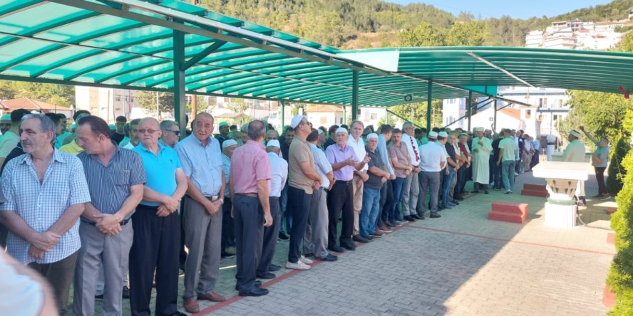 Batı Trakya'da, Hamas Siyasi Büro Başkanı Heniyye için gıyabi cenaze namazı kılındı
