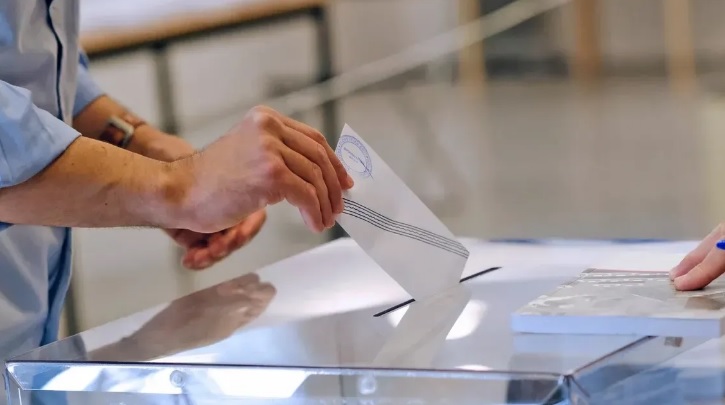 YDP önde ama halkın üçte ikisi hükümetten memnun değil
