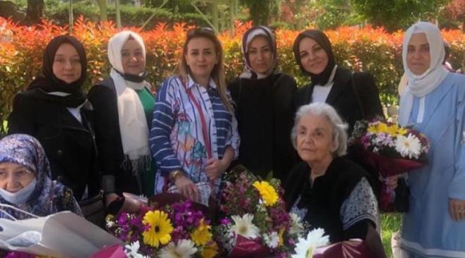 BTTDD Bursa Şubesi’nde Anneler Günü kutlaması