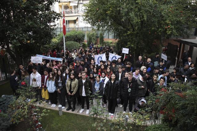 Atatürk, Selanik'te doğduğu evde törenle anıldı