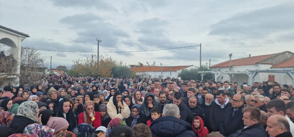 Ayşe son yolculuğuna uğurlandı