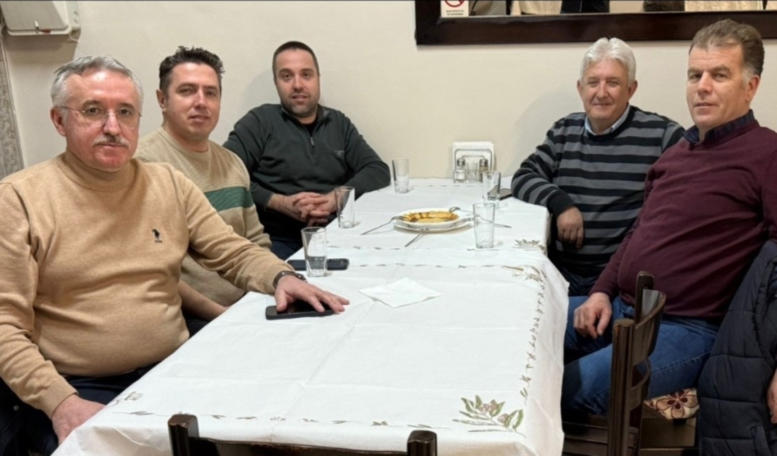 Erdem Hüseyin belediye mensubu gazetecilerle bir araya geldi