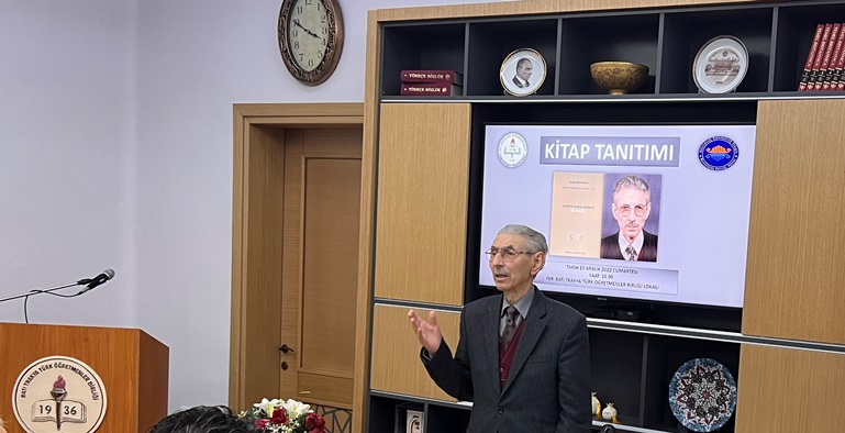 “Geçmişte Yazdıklarımdan Seçmeler” kitabı okuyucularıyla buluştu