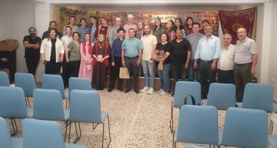 Mucize Tiyatrosu, “Komşu Köyün Delisi” oyunu Selanik’te sahne aldı