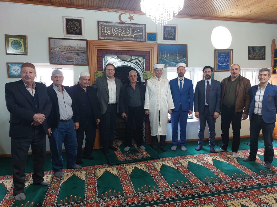 Başkonsolos Ünal Çay Mahalle’deki soydaşlarla buluştu
