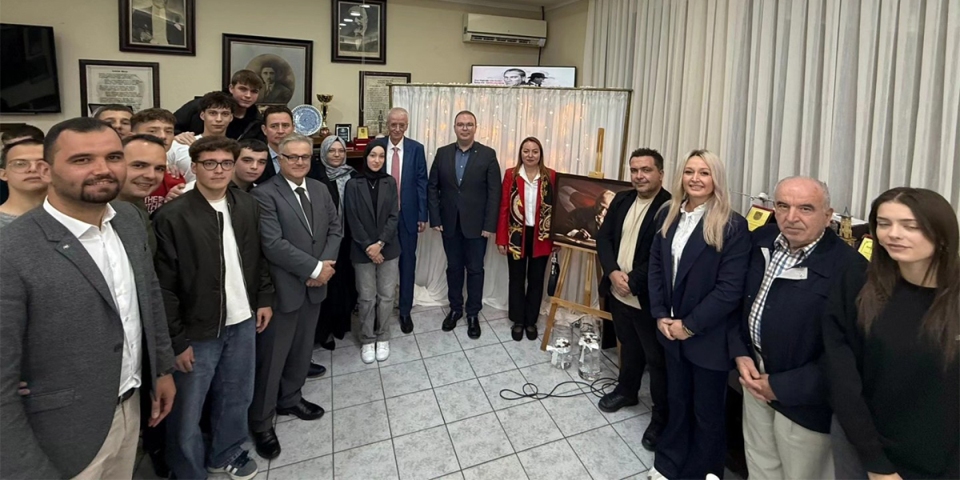İskeçe Türk Birliği Gençlik Kolu’ndan Cumhuriyet’in 102. yılına özel kutlama