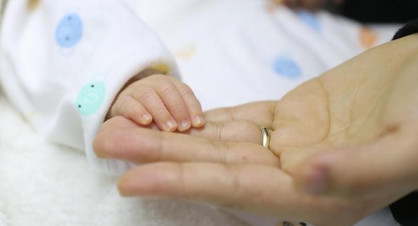 Belediyelere 3.000 euroya kadar doğum yardımı yetkisi