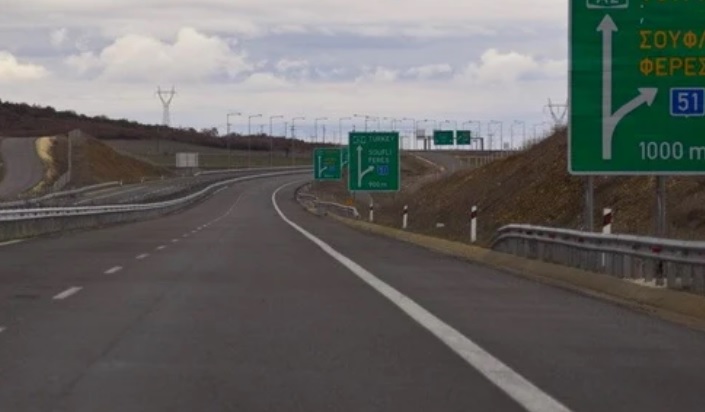 Dikilitaş kavşağı yeniden trafiğe açılabilir