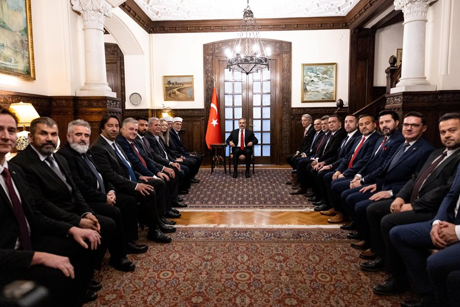 Hakan Fidan Danışma Kurulu üyeleri ile görüştü