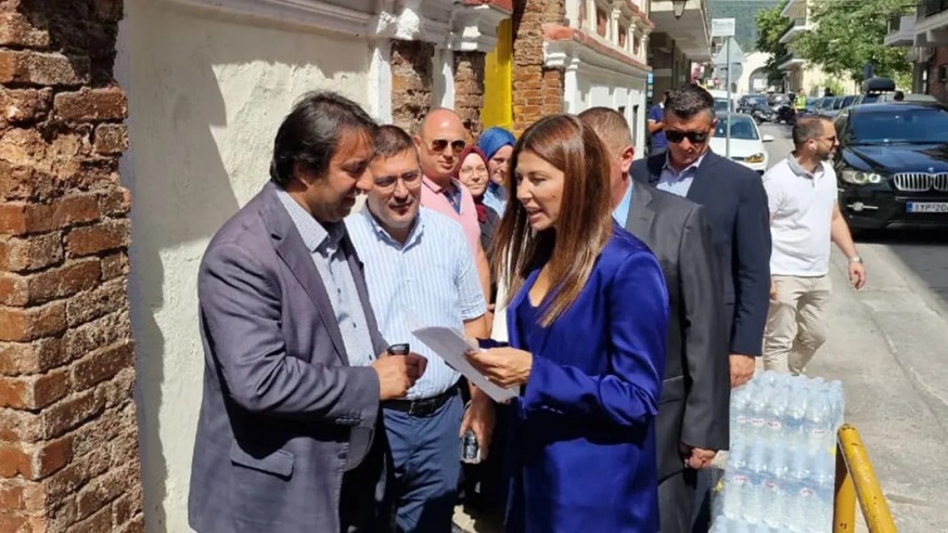 Okula alınmayan Encümen Heyeti, Eğitim Bakanı Zaharaki’ye taleplerini ayak üstü iletti