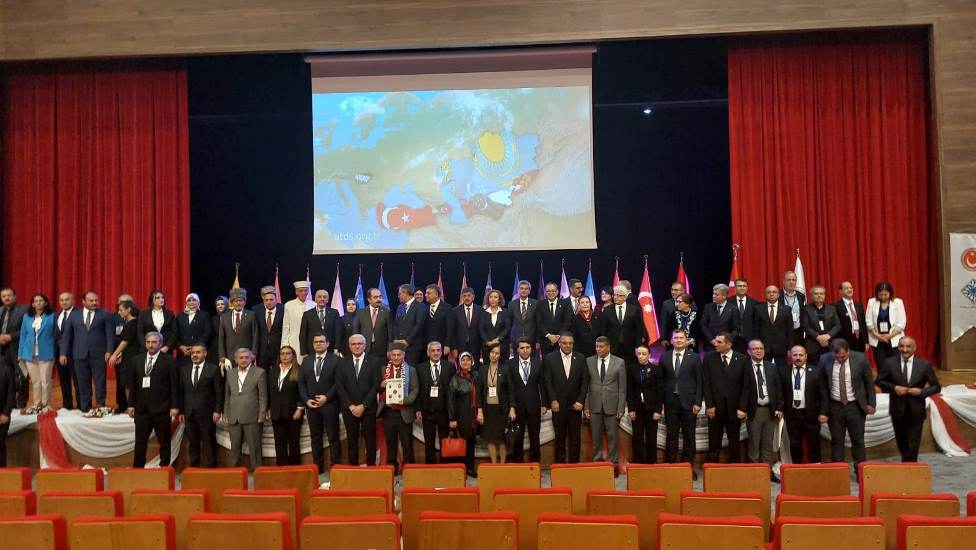 Batı Trakya’dan "Türkiye Yüzyılı'nda Uluslararası Türk Diasporası Sempozyumu"na katılım