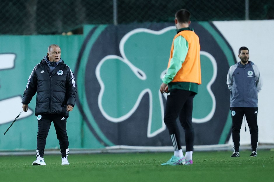 Fatih Terim, Panathinaikos'un başında ilk antrenmanına çıktı
