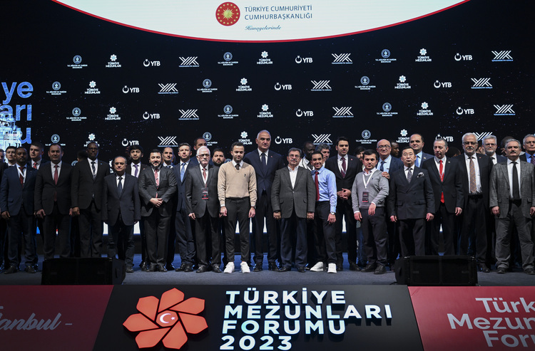 YTB Başkanı Eren: “Türkiye farklı kıtalarda yüreği Türkiye'yle atan bir insan kaynağına sahip”