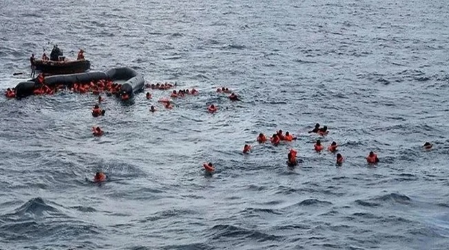 Girit Adası açıklarında göçmenleri taşıyan botta 22 kişi hayatını kaybetti