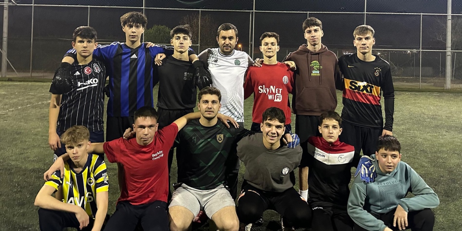İTB Gençlik Kolu üyelerinden futbol maçı