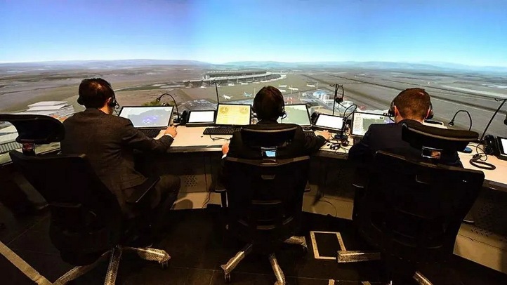 Psaros, hava trafik kontrolörleri, eksik personel ve eski teknoloji kullanımından şikayetçi