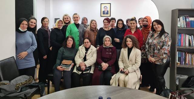DEB Partisi Kadınlar Kolu üyeleri İskeçe’de bir araya geldi