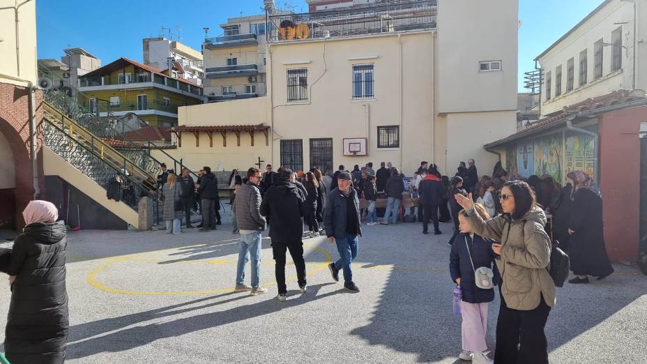 İskeçe Merkez Türk İlkokulunda kermes coşkusu