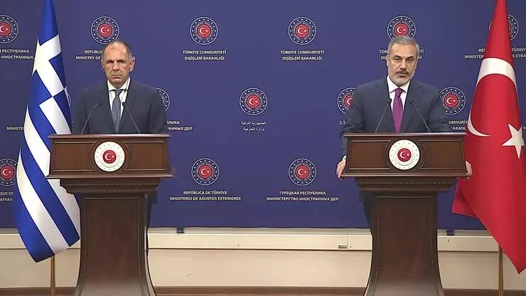 Fidan – Yerapetritis görüşme sonrası ele ortak basın toplantısında konuştu