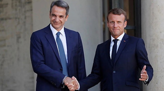 Başbakan Miçotakis ile Fransa Cumhurbaşkanı Macron telefonda konuştu