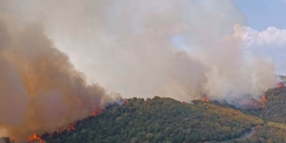 Yangın nedeniyle köylerin tahliyesi istendi
