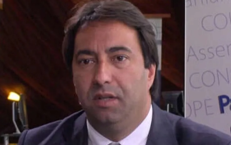 Ozan Ahmetoğlu: "Demokratik haklar yargı konusu yapılmamalı"