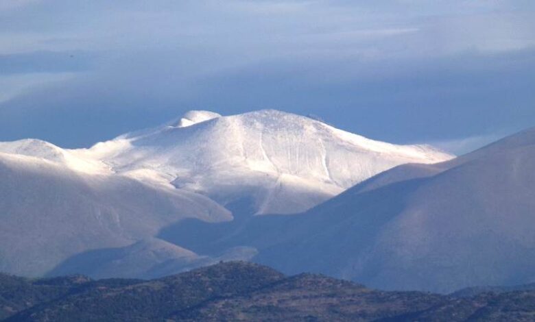 Olimpos’un zirvesine yılın ilk karı düştü