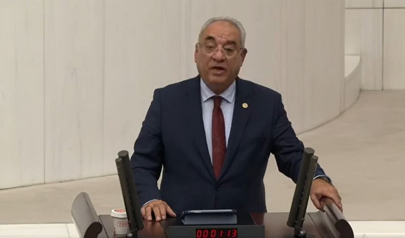 Önder Aksakal, TBMM’de Türk azınlığın sorunlarını gündeme getirdi