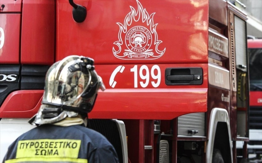 Otelde çıkan yangında 1 kişi öldü, 10 kişi yaralandı