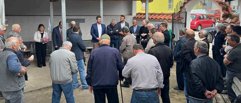 DEB Partisine, Şapçı’da yoğun ilgi