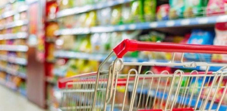 Hırsızlar marketten 1300 euro çaldılar
