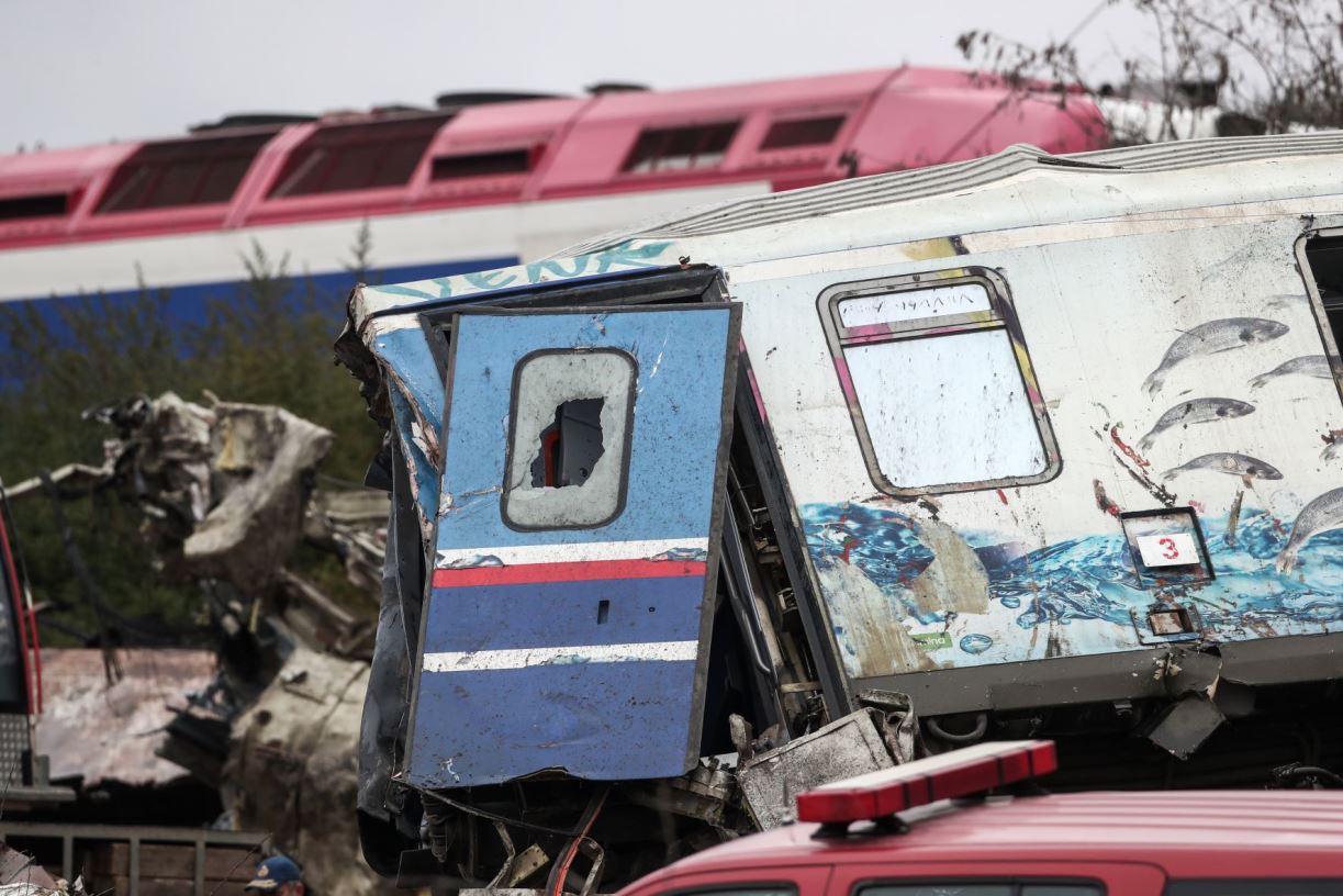 Tren kazasında hayatını kaybeden yolcu ailelerine 42.000 euro tazminat