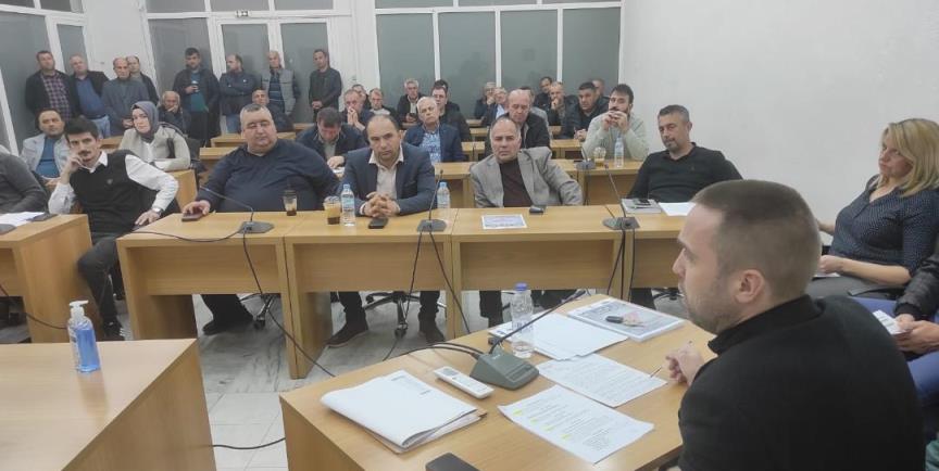 Erdem Hüseyin, belediye yönetimini 3 milyon euro borçla devraldıklarını açıkladı