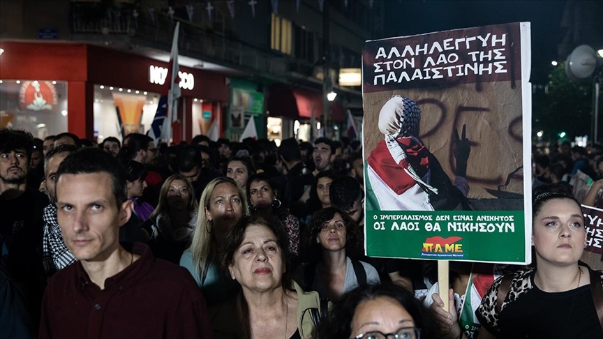 Elefsina’da ABD askeri uçaklarının konuşlandırılmasına karşı eylem