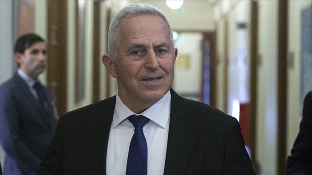 Eski Savunma Bakanı Apostolakis'e göre Türkiye F-16 alacak