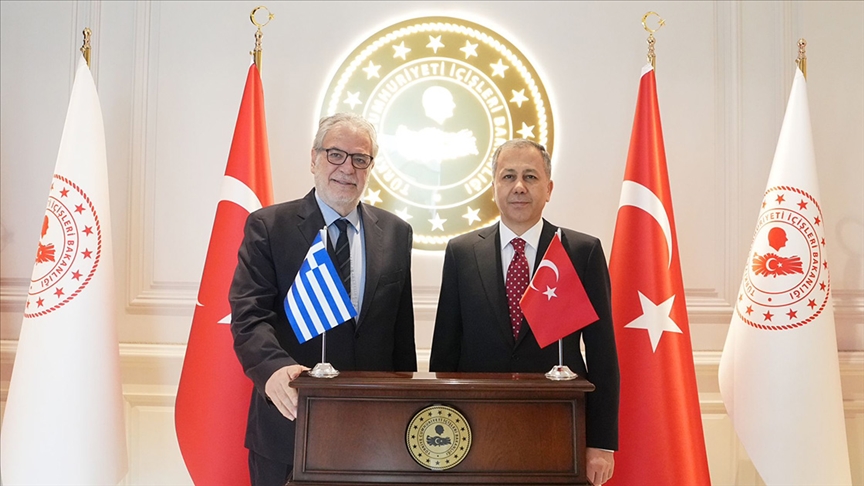 Türkiye İçişleri Bakanı Yerlikaya, Denizcilik Bakanı Stilyanidis ile telefonda görüştü