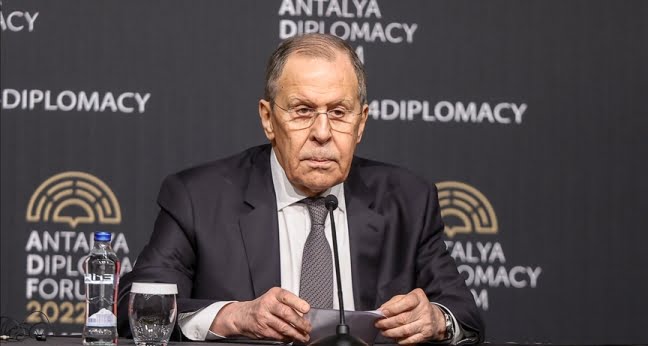 Lavrov: “Müzakerelerin yerini alacak hiçbir şey yok”