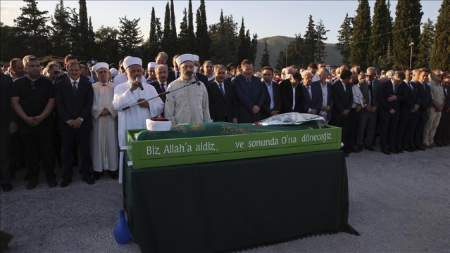 İskeçe Müftüsü Ahmet Mete son yolculuğuna uğurlandı