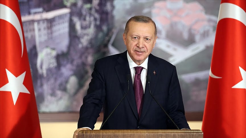 Cumhurbaşkanı Erdoğan: Siyaset müessesesinin, milletimizi darbe anayasası kamburundan kurtaracağına inanıyorum