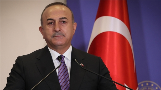 Çavuşoğlu: “Ya Yunanistan anlaşmalara uyar ya da biz gereğini yaparız”