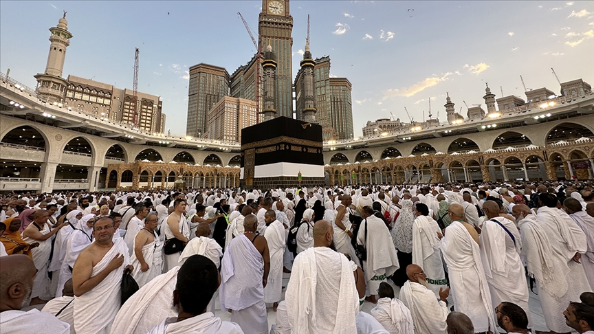 Suudi Arabistan: Şu ana kadar hac için bir milyondan fazla kişi geldi