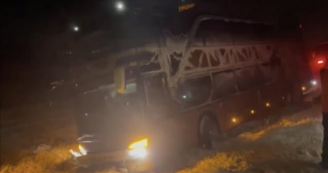 Ukrayna’ya giden 2 tahliye otobüsü tipi nedeniyle Bulgaristan’da yoldan çıktı