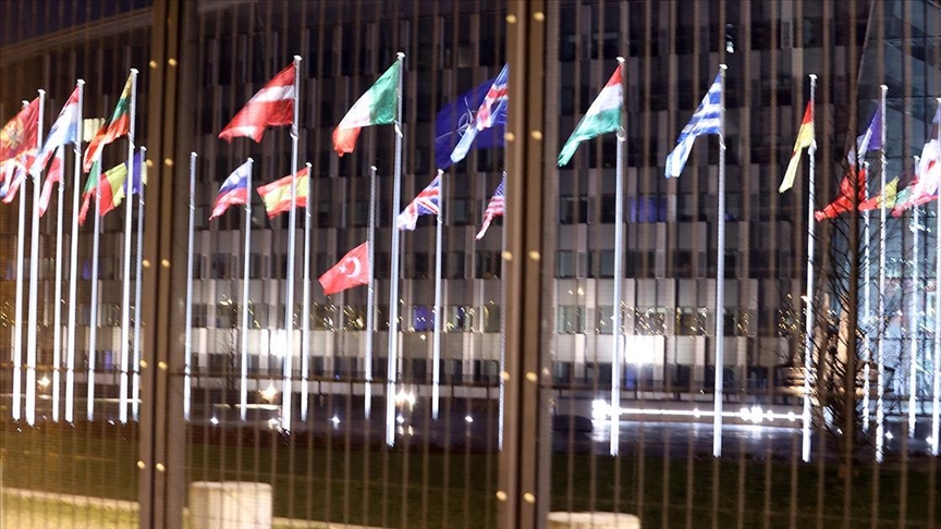NATO’da Türk bayrağı yarıya indirildi