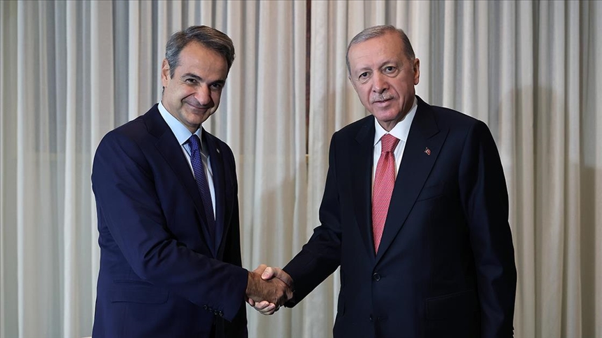 Erdoğan ile Miçotakis telefonda görüştü