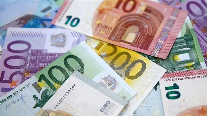 AB, nakit ödemeleri 10 bin euro ile sınırlandırmaya hazırlanıyor