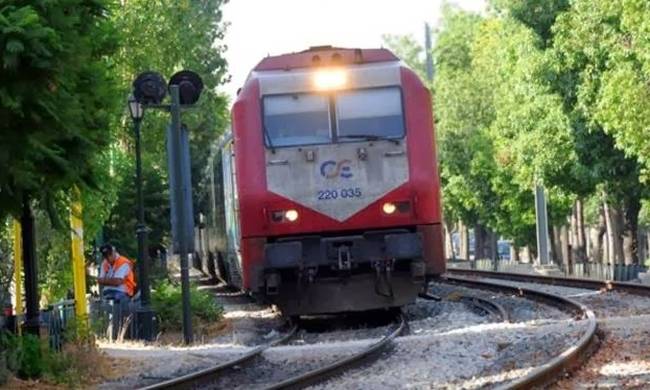 Yolcu treninin çarptığı 3 mülteci hayatını kaybetti