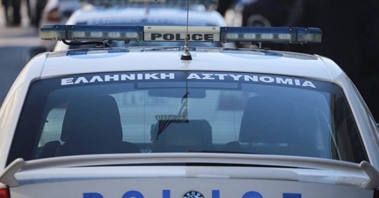 İki antik eser kaçakçılığı çetesi çökertildi