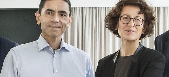 Özlem Türeci ve Uğur Şahin'den dünyaya yeni müjde: Kanser aşısı için tarih verildi