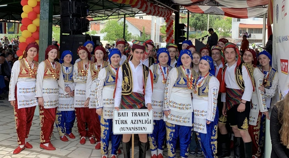İTB ve GTGB halk oyunları ekipleri Çalıklı’daki Hıdırellez şenliğine katıldı